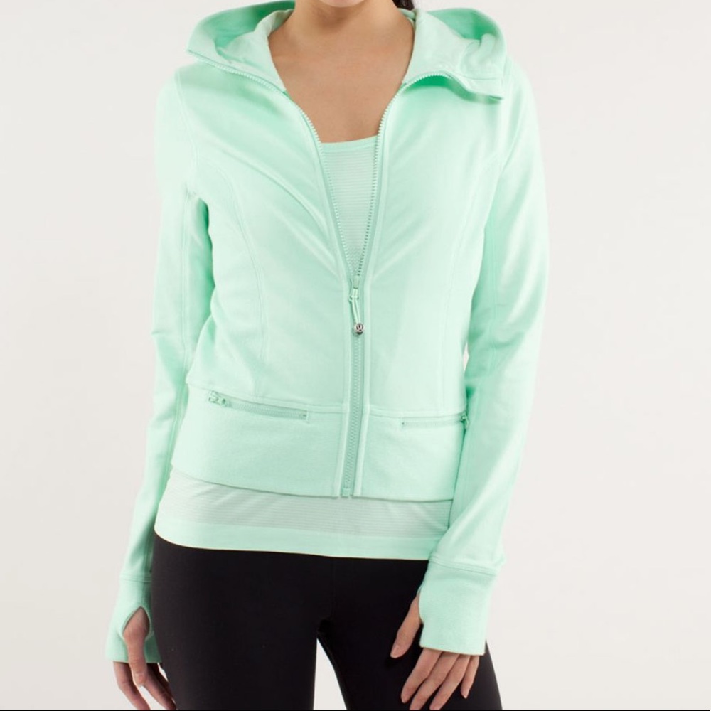 Lululemon Throw Me Over Crop hoodie